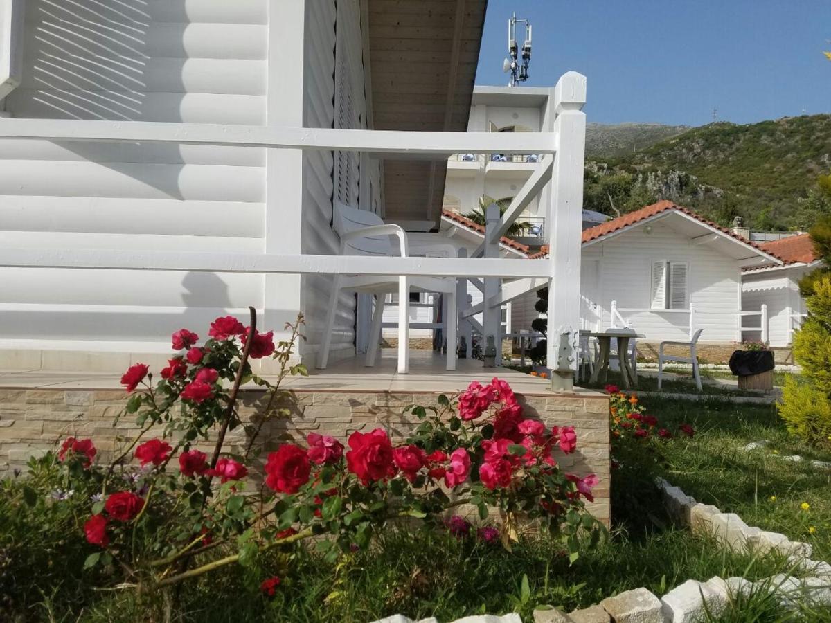 Vela E Bardhe Villa เดอร์มี ภายนอก รูปภาพ