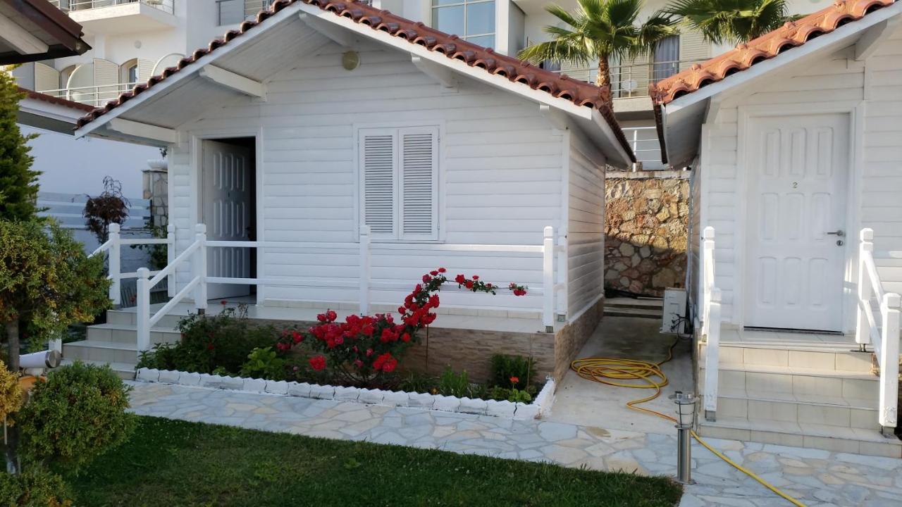 Vela E Bardhe Villa เดอร์มี ภายนอก รูปภาพ